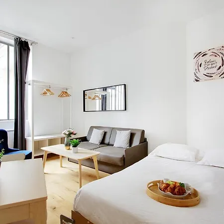 Appartement Cmg Place De La République / Magenta